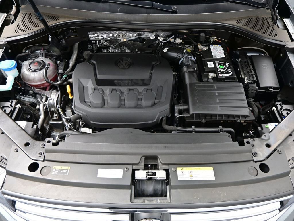Used 2022 Volkswagen Tiguan S image 44