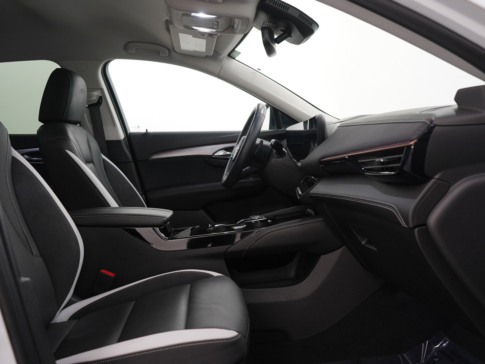 Used 2024 Buick Envision Sport Touring image 11