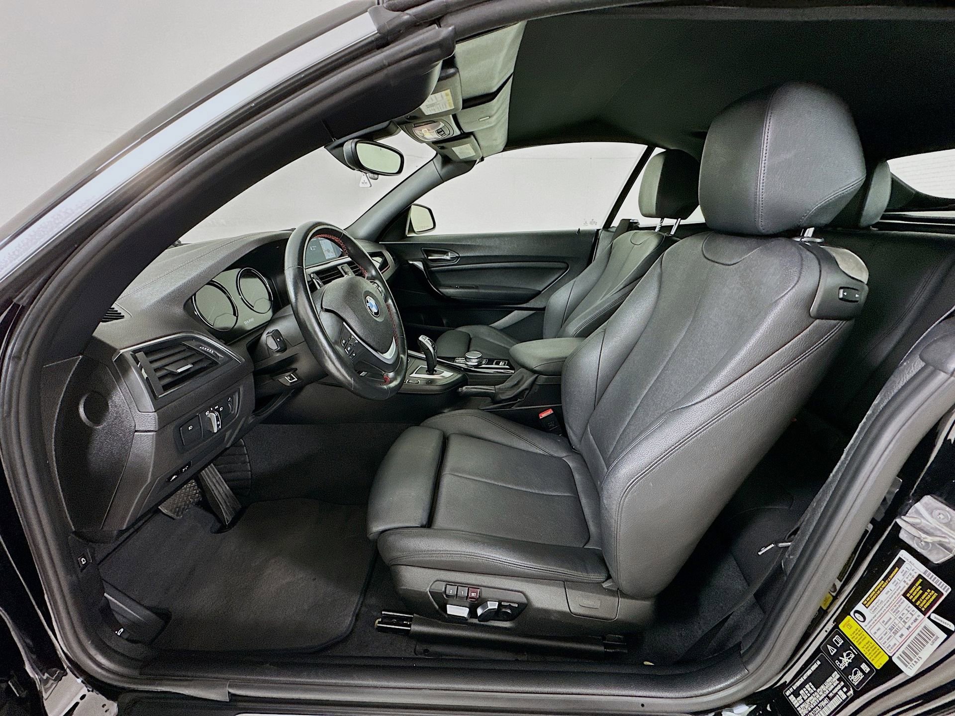 Used 2020 BMW 230i xDrive Convertible image 21