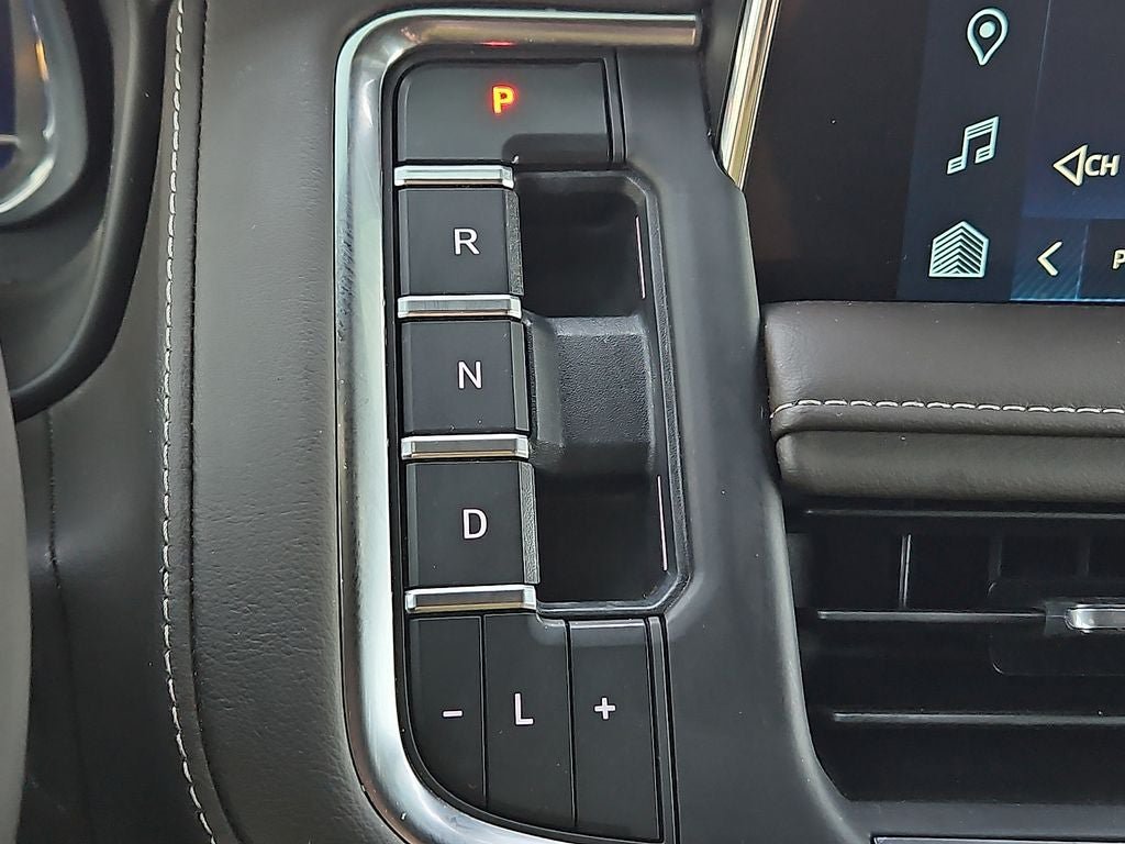 Used 2023 Chevrolet Tahoe Z71 AWD/4WD image 25