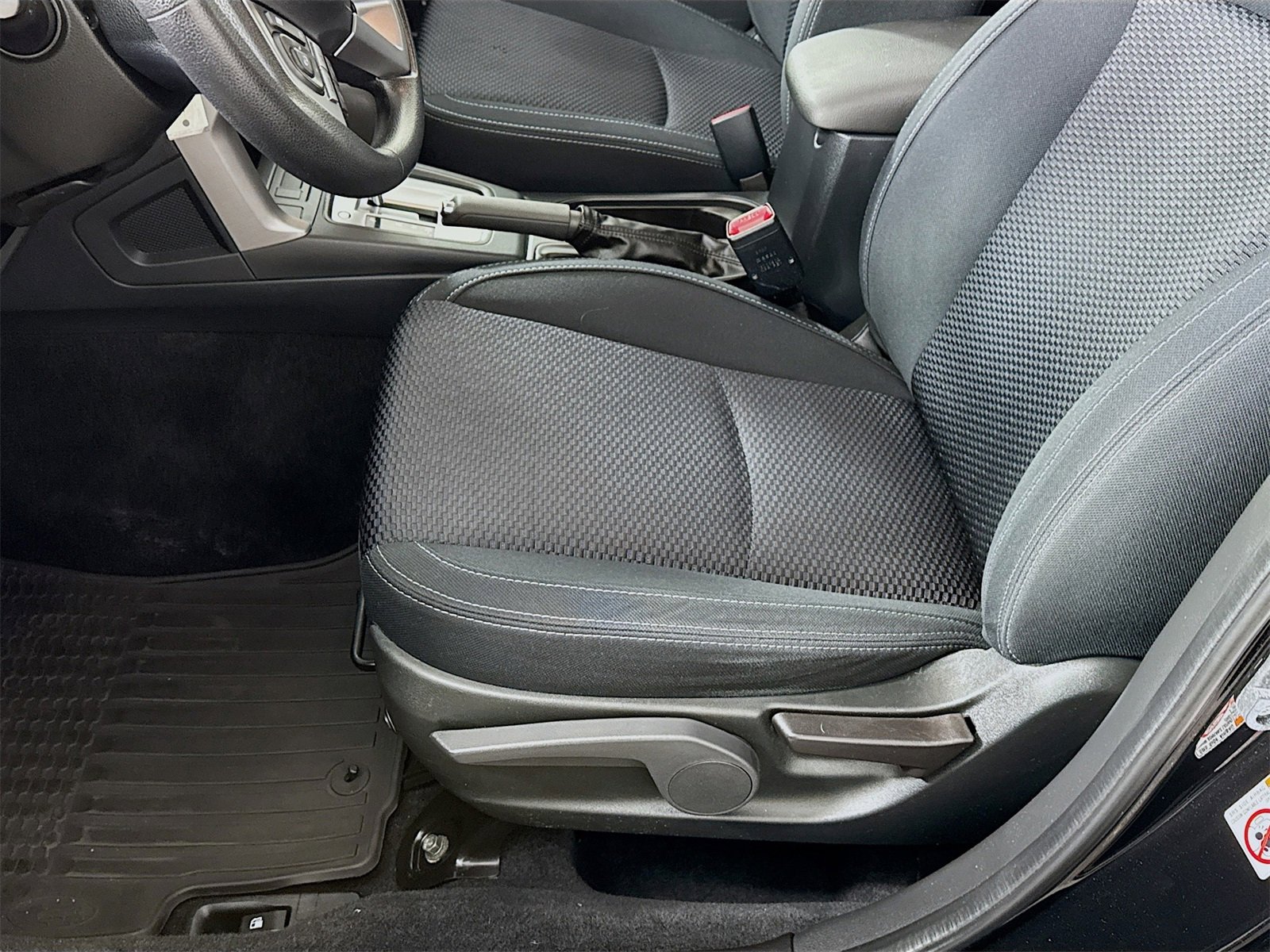 Used 2017 Subaru Forester 2.5i w/ Alloy Wheel Package image 14