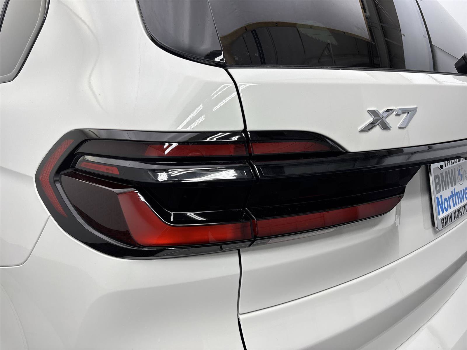 New 2027 BMW X7 xDrive40i w/ M Sport Package AWD/4WD image 19