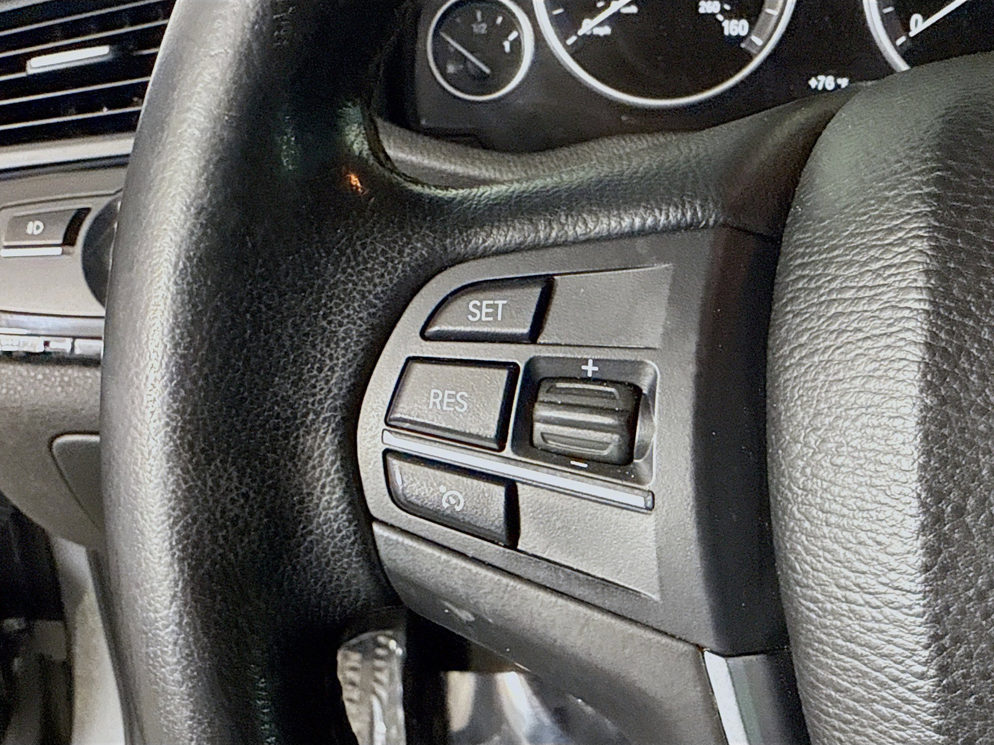 Used 2016 BMW X3 xDrive28i w/ Driver Assistance Package image 14