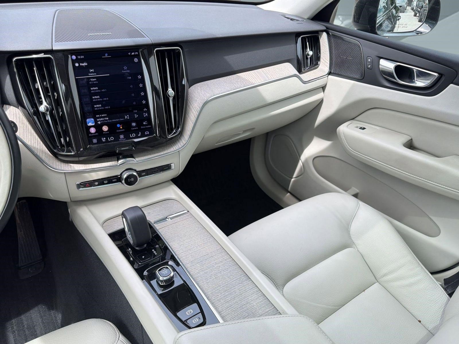Certified 2023 Volvo XC60 B5 Plus w/ Climate Package AWD/4WD image 26