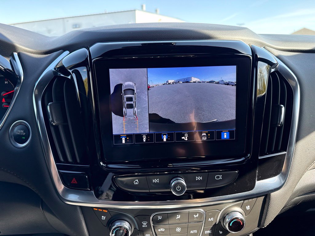 Used 2023 Chevrolet Traverse High Country AWD/4WD image 37