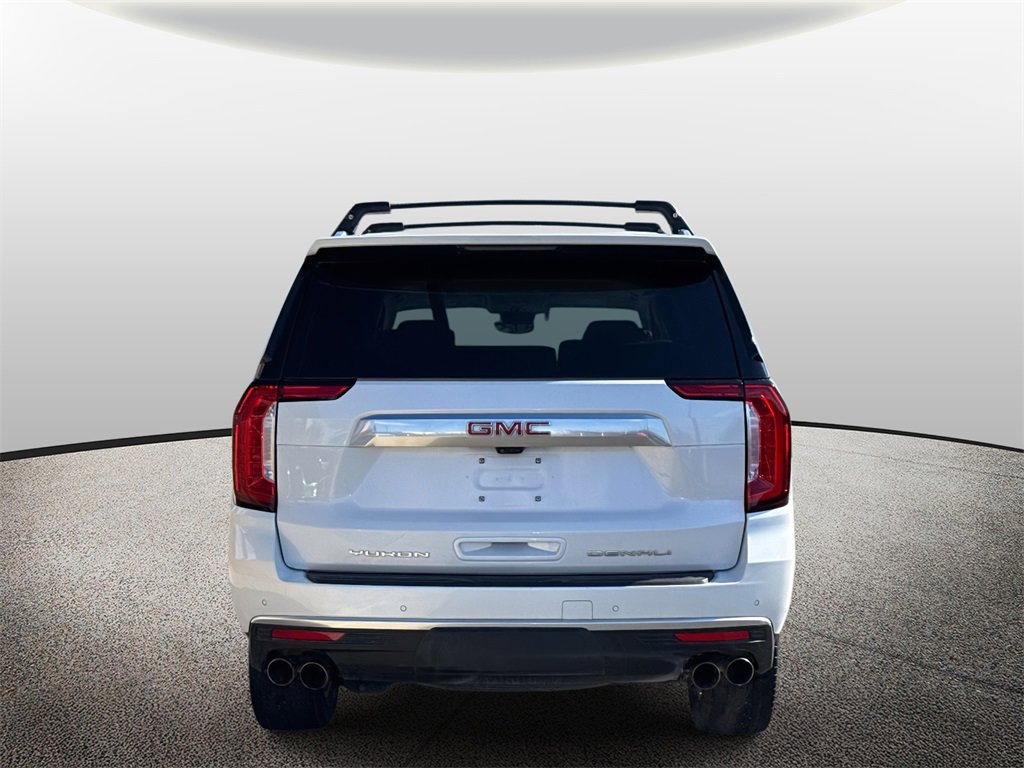 Used 2023 GMC Yukon Denali w/ Advanced Technology Package image 4