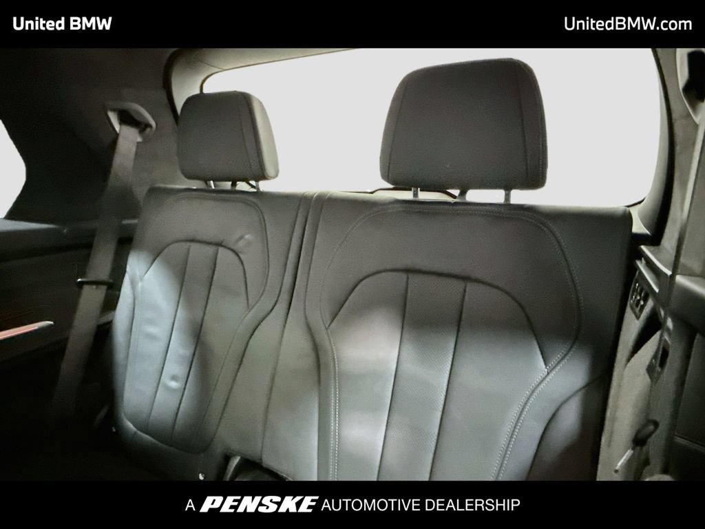 Used 2021 BMW X7 xDrive40i w/ M Sport Package AWD/4WD image 21