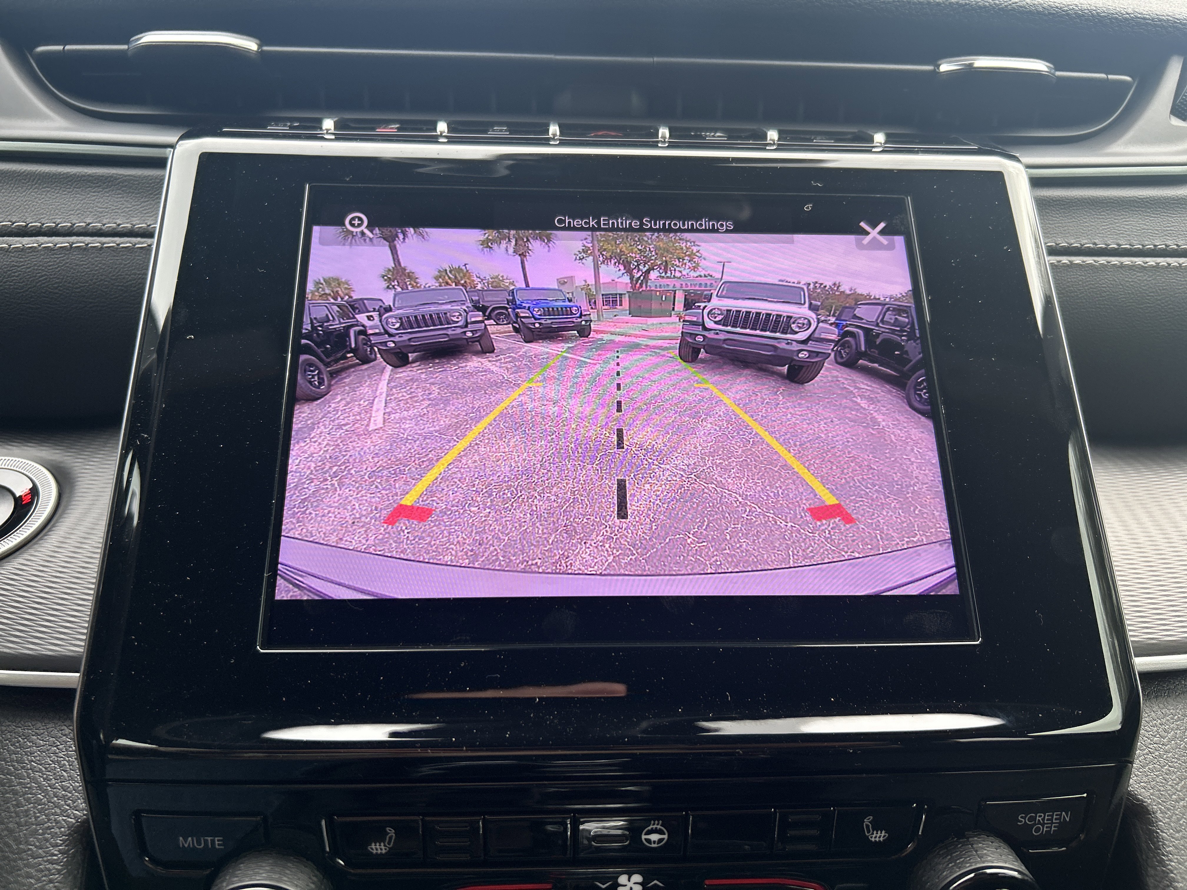 New 2025 Jeep Grand Cherokee Altitude image 30