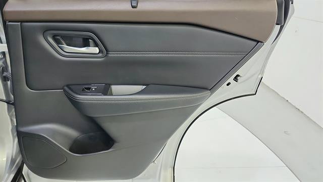 Used 2022 Nissan Rogue SL w/ SL Premium Package FWD image 35