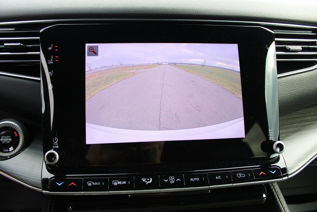 Used 2024 Jeep Wagoneer L Series II image 17