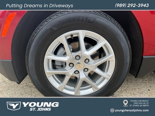 Used 2024 Chevrolet Equinox LT FWD image 9