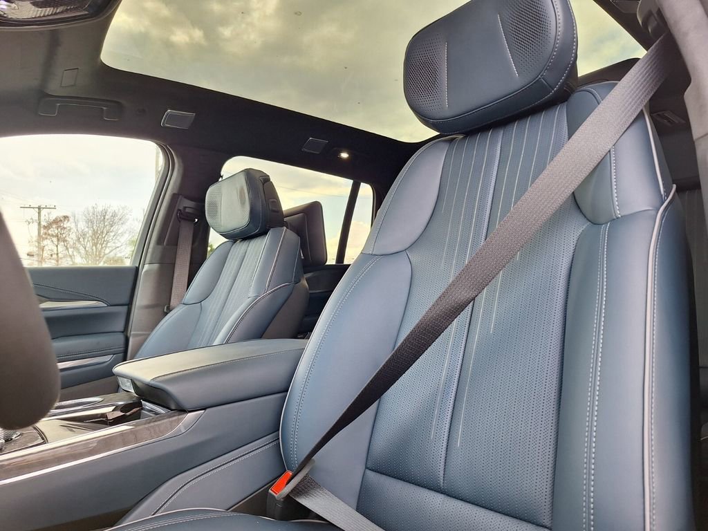 New 2025 Cadillac Escalade IQ Luxury 2 image 24