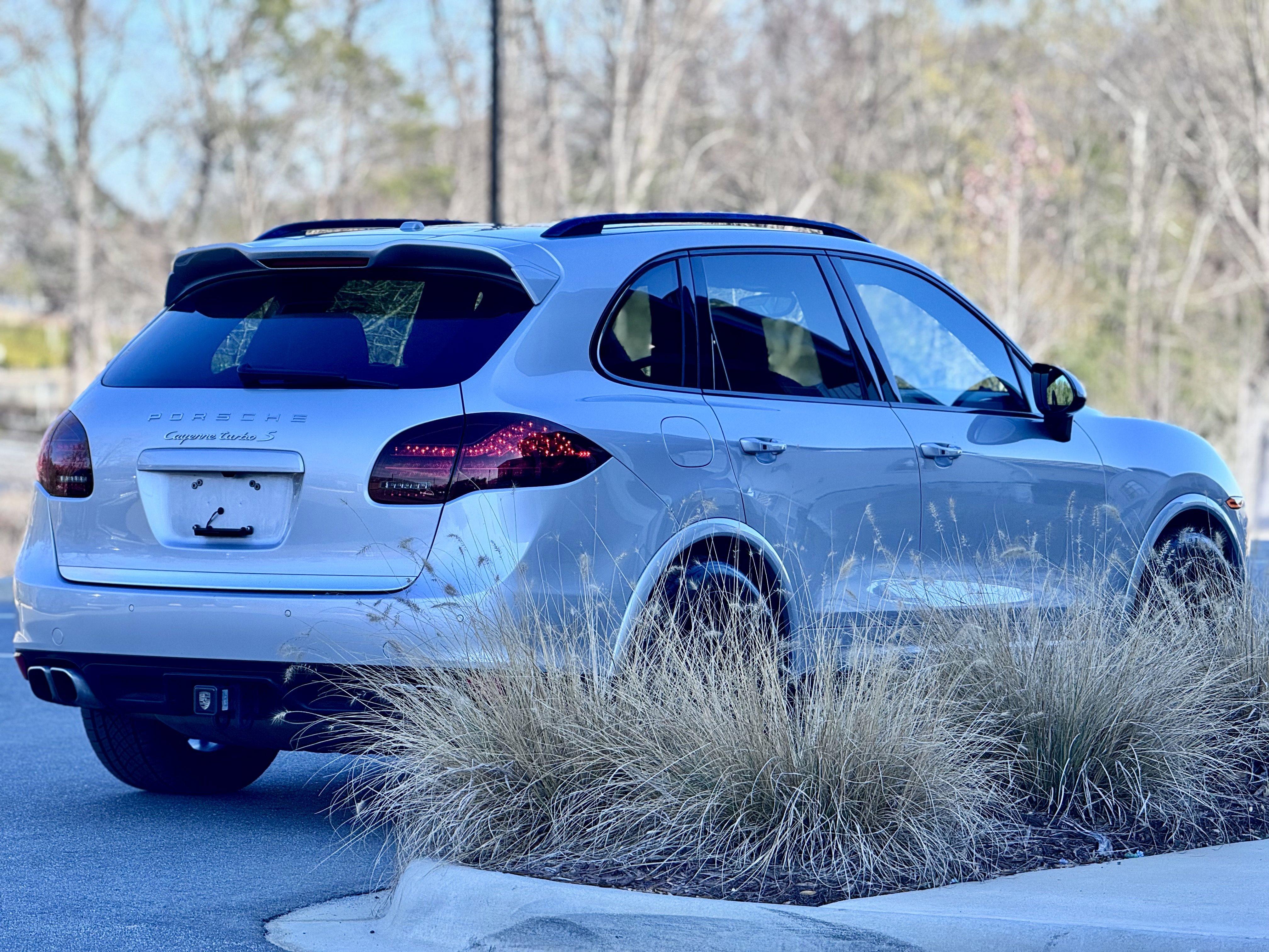 Used 2014 Porsche Cayenne Turbo S image 27