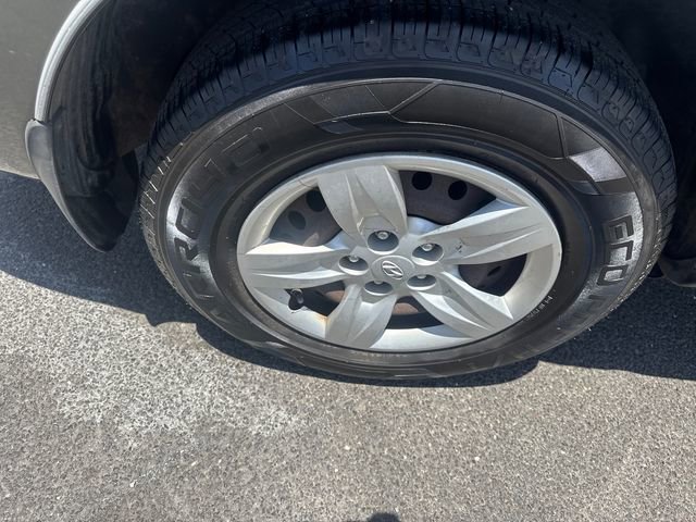 Used 2009 Hyundai Santa Fe GLS FWD image 11