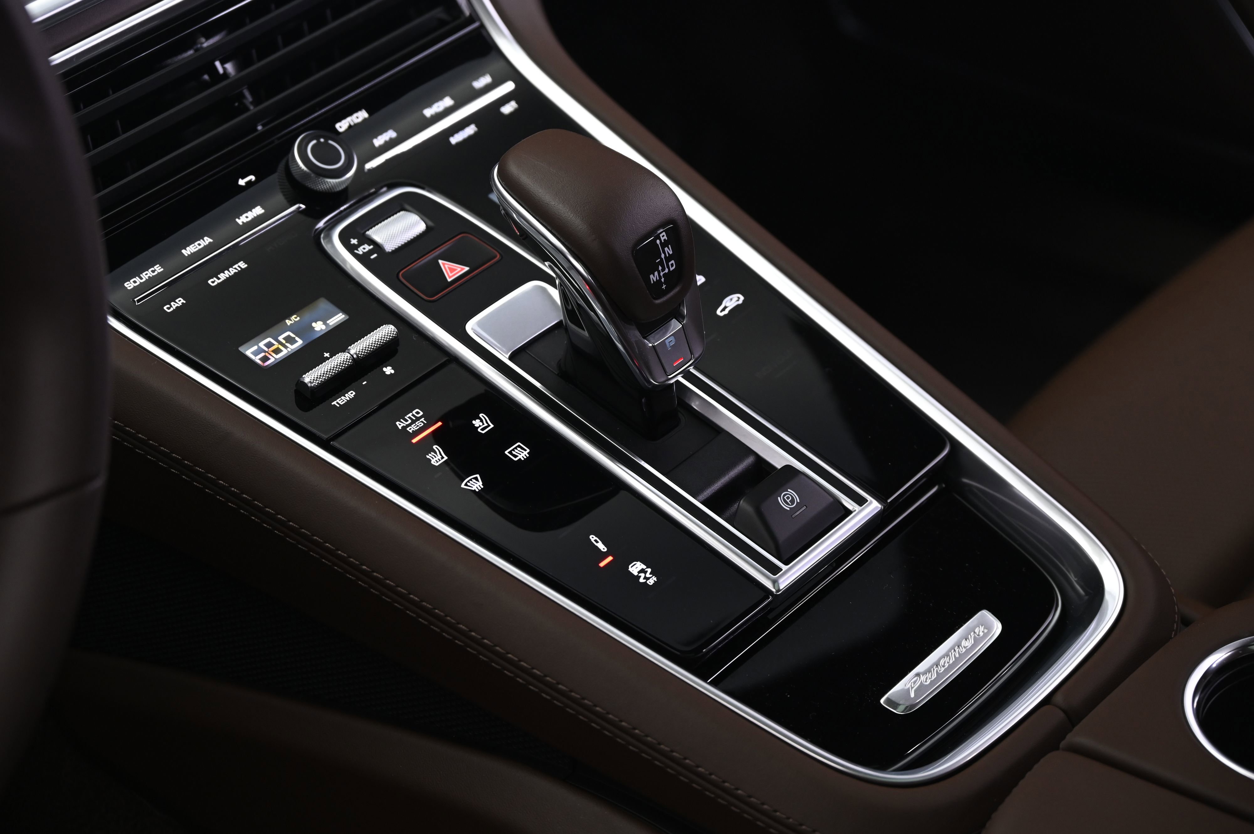 Used 2023 Porsche Panamera GTS image 34