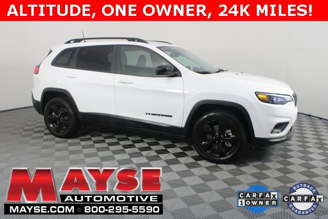 Used 2023 Jeep Cherokee Altitude Lux