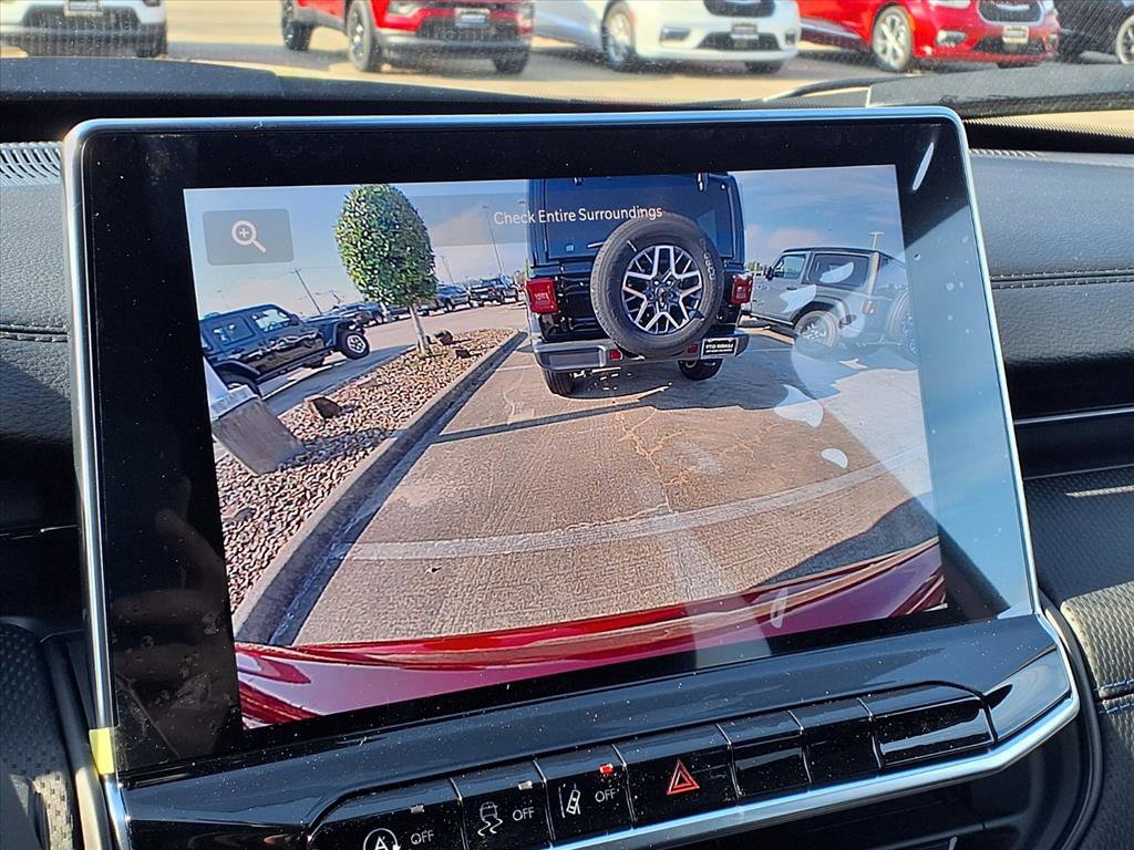 New 2026 Jeep Compass Altitude image 14