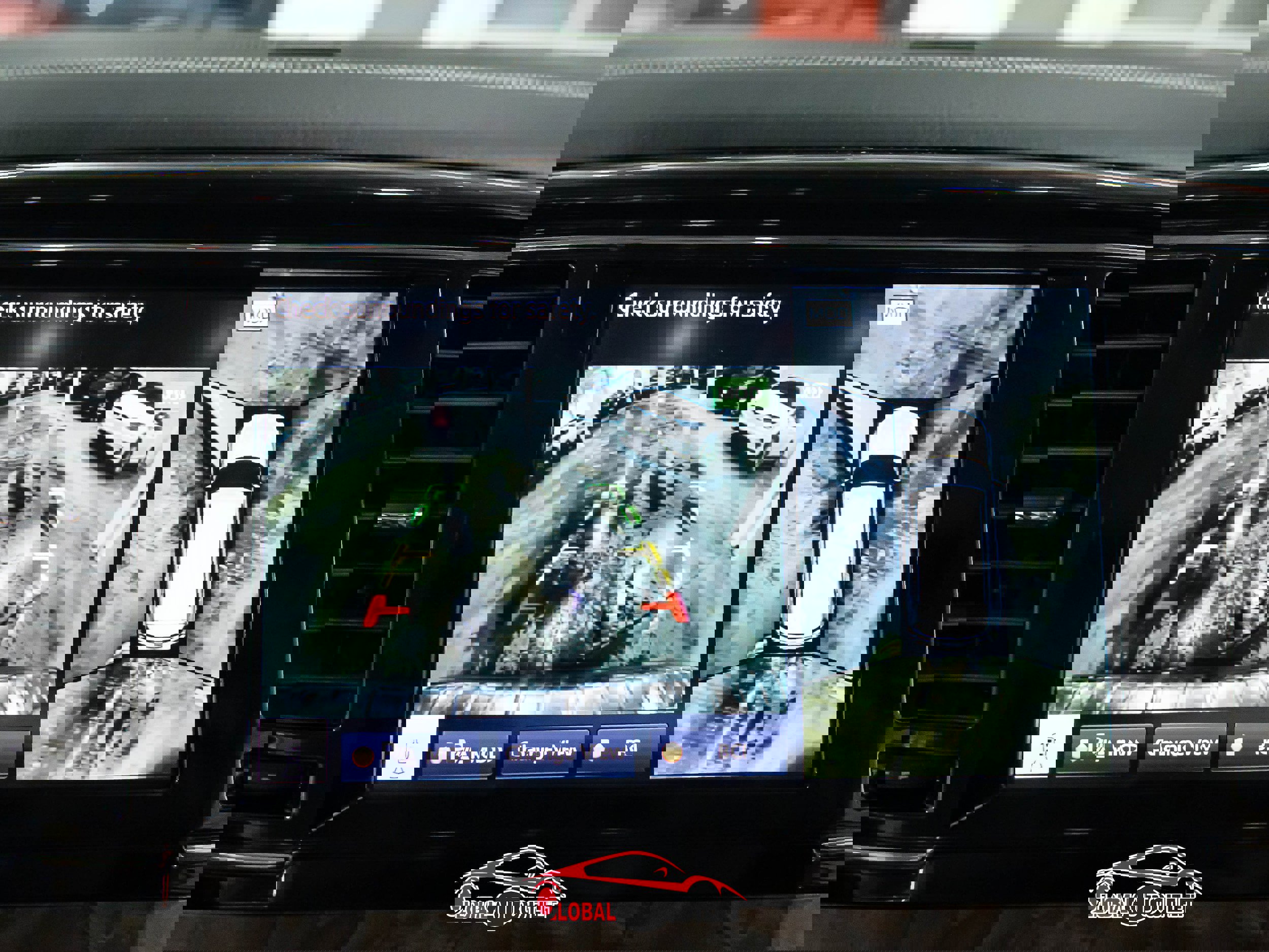 Used 2021 INFINITI QX80 Premium Select w/ All-Season Package image 32