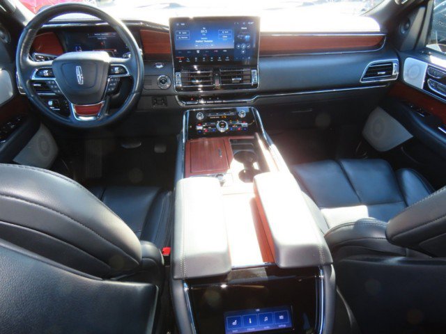 Certified 2023 Lincoln Navigator Reserve image 23