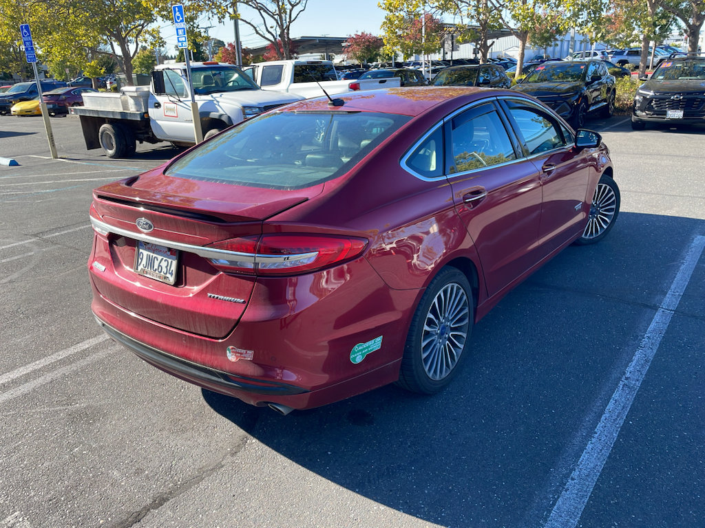 Used 2017 Ford Fusion Energi Titanium FWD image 4