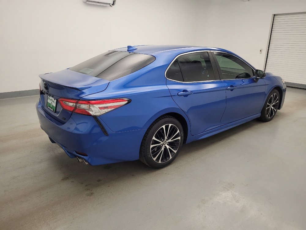 Used 2019 Toyota Camry SE w/ Convenience Package FWD image 10