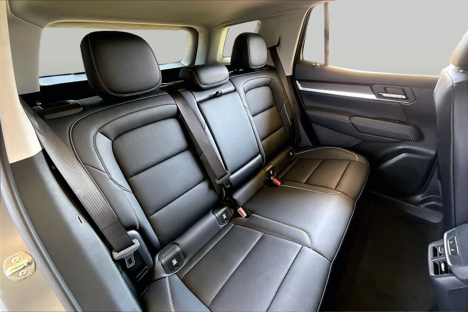 Used 2026 GMC Terrain Denali AWD/4WD image 18