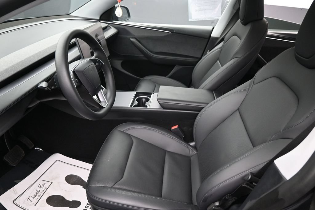 Used 2026 Tesla Model Y Long Range AWD/4WD image 21