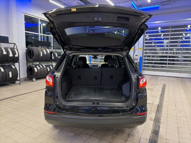 Used 2020 Chevrolet Equinox LS w/ LS Convenience Package image 9