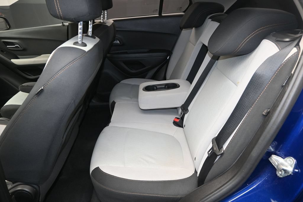 Used 2017 Chevrolet Trax LS FWD image 16