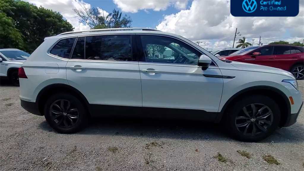 Used 2023 Volkswagen Tiguan SE image 9