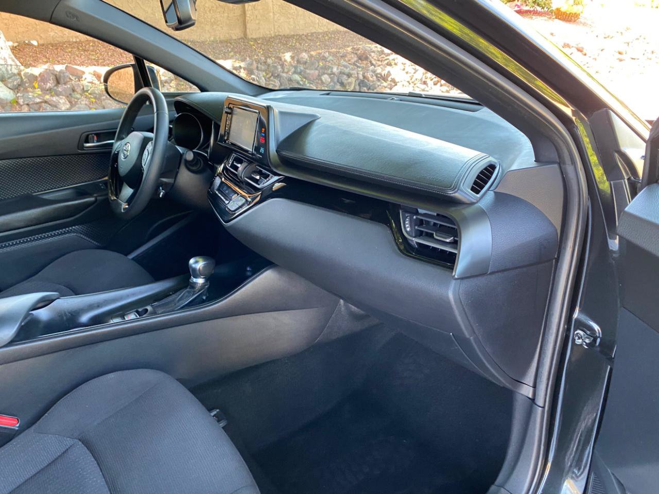 Used 2018 Toyota C-HR XLE FWD image 55