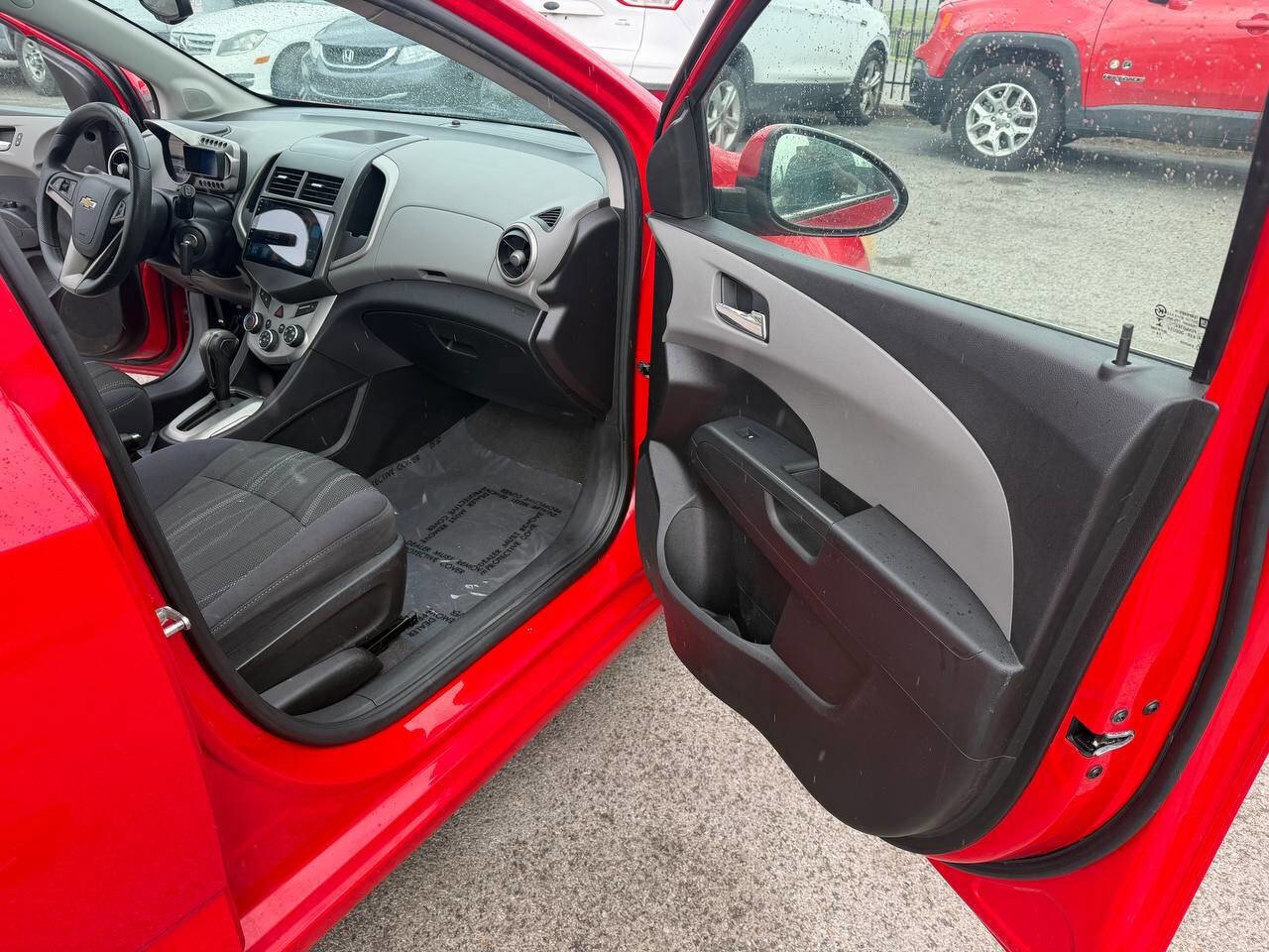 Used 2015 Chevrolet Sonic LT w/ Fun and Sun Package FWD image 16