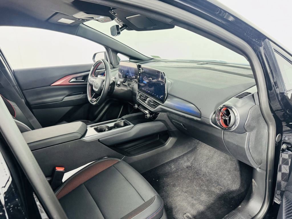 Used 2024 Chevrolet Equinox EV RS image 27