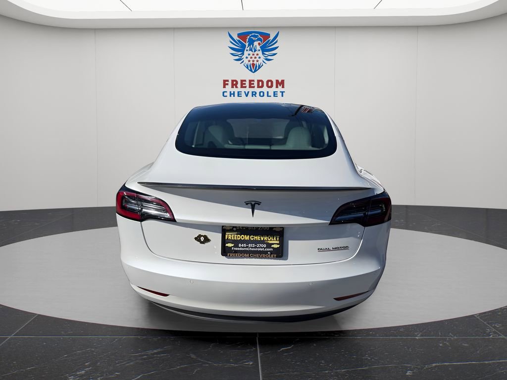 Used 2021 Tesla Model 3 Performance image 6