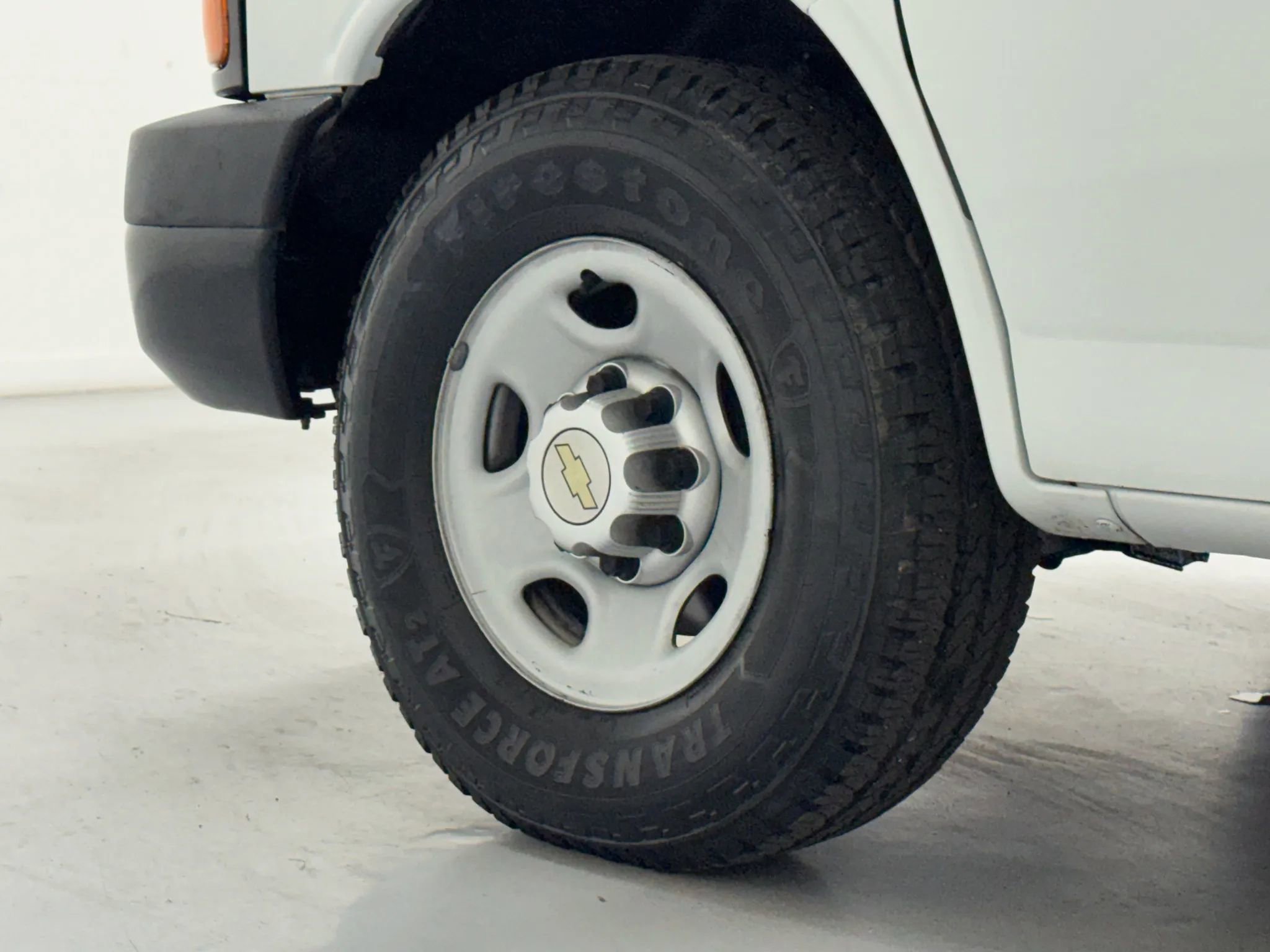 Used 2013 Chevrolet Express 3500 LS image 38