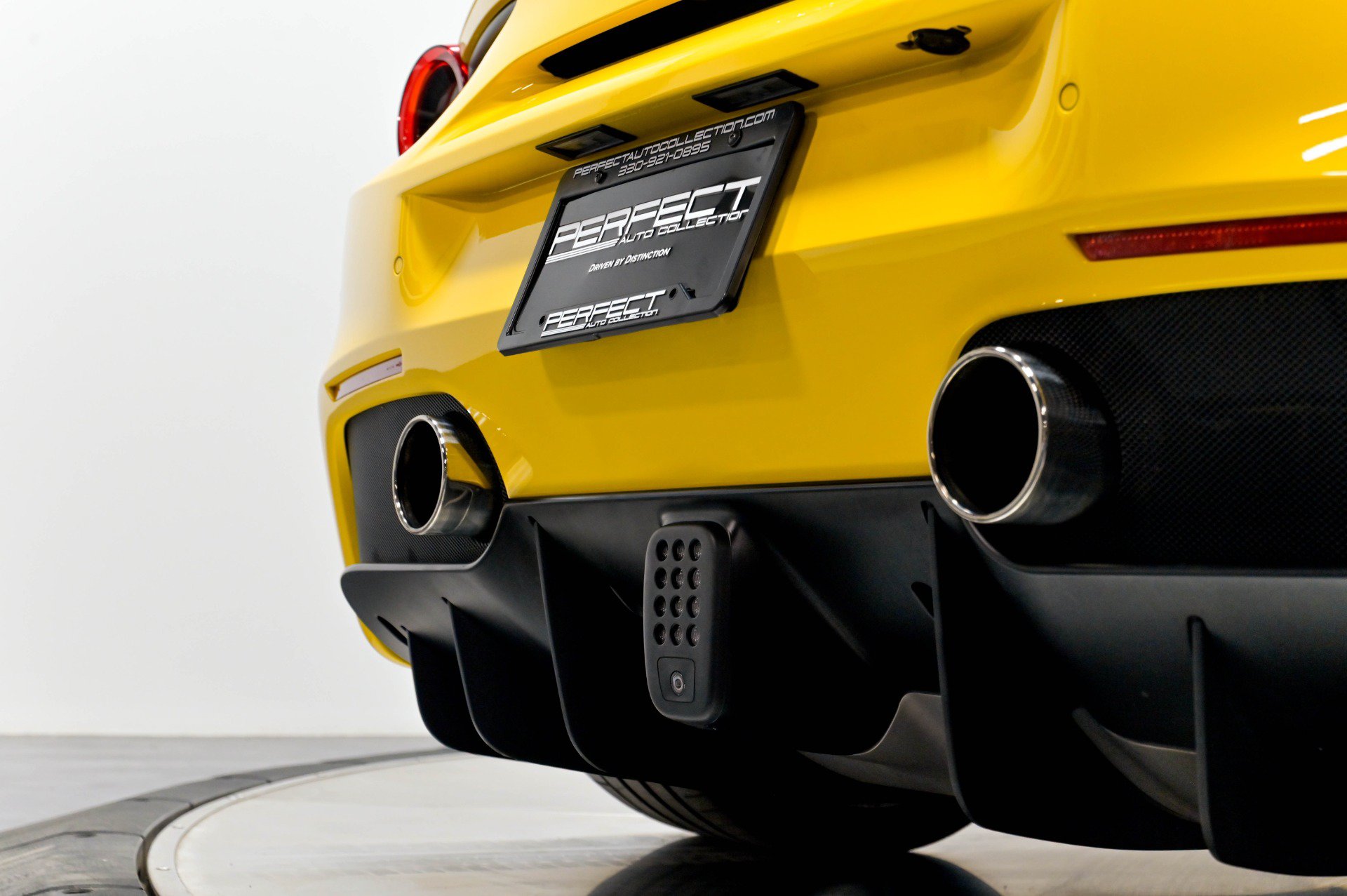 Used 2017 Ferrari 488 Spider RWD image 71