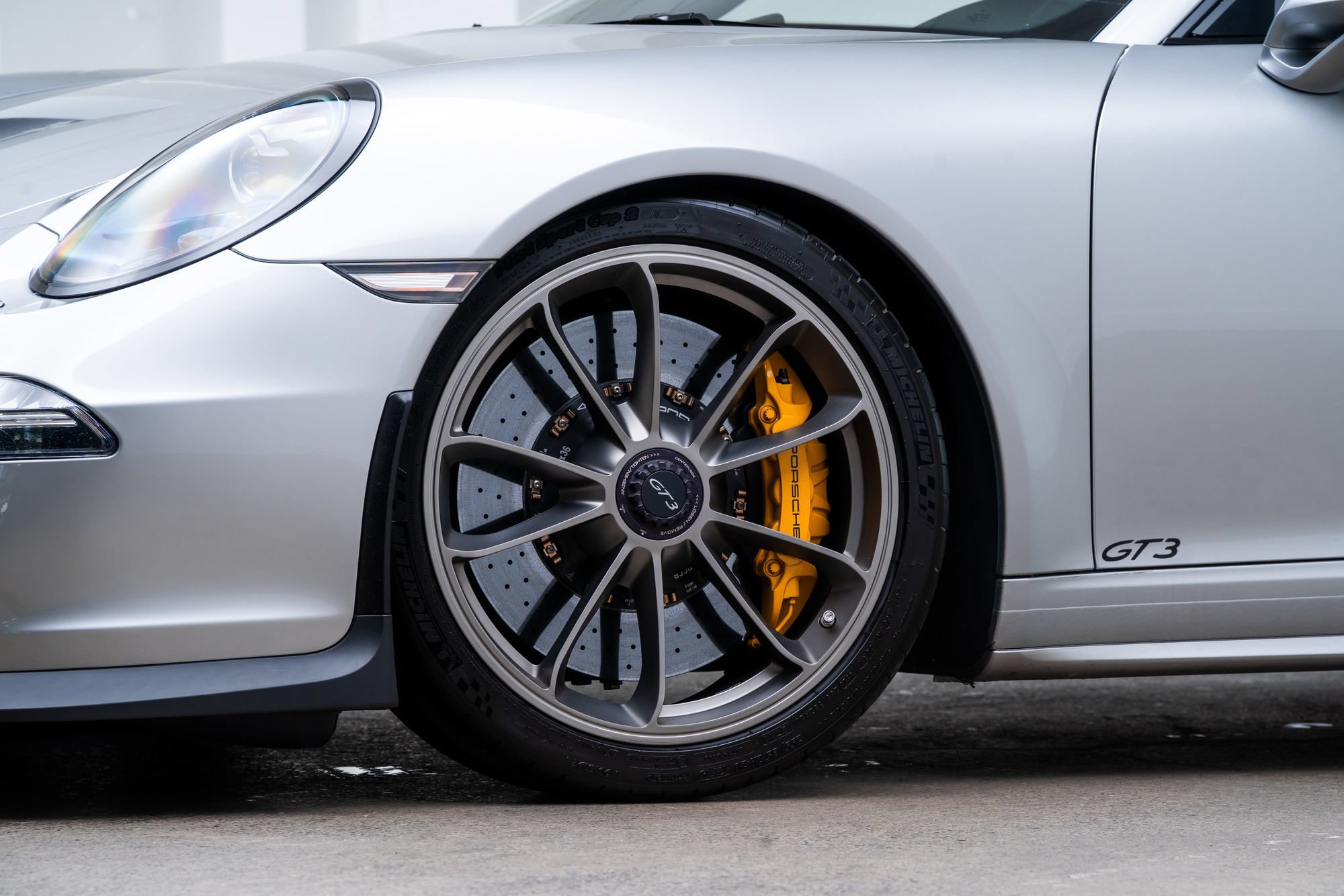 Used 2015 Porsche 911 GT3 RWD image 5