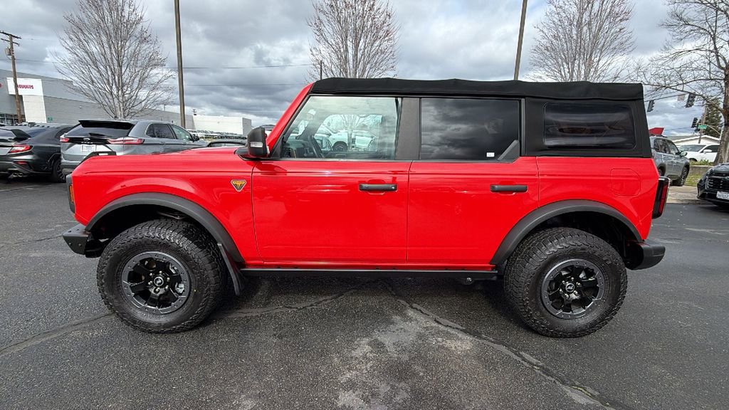 Used 2021 Ford Bronco Badlands image 7