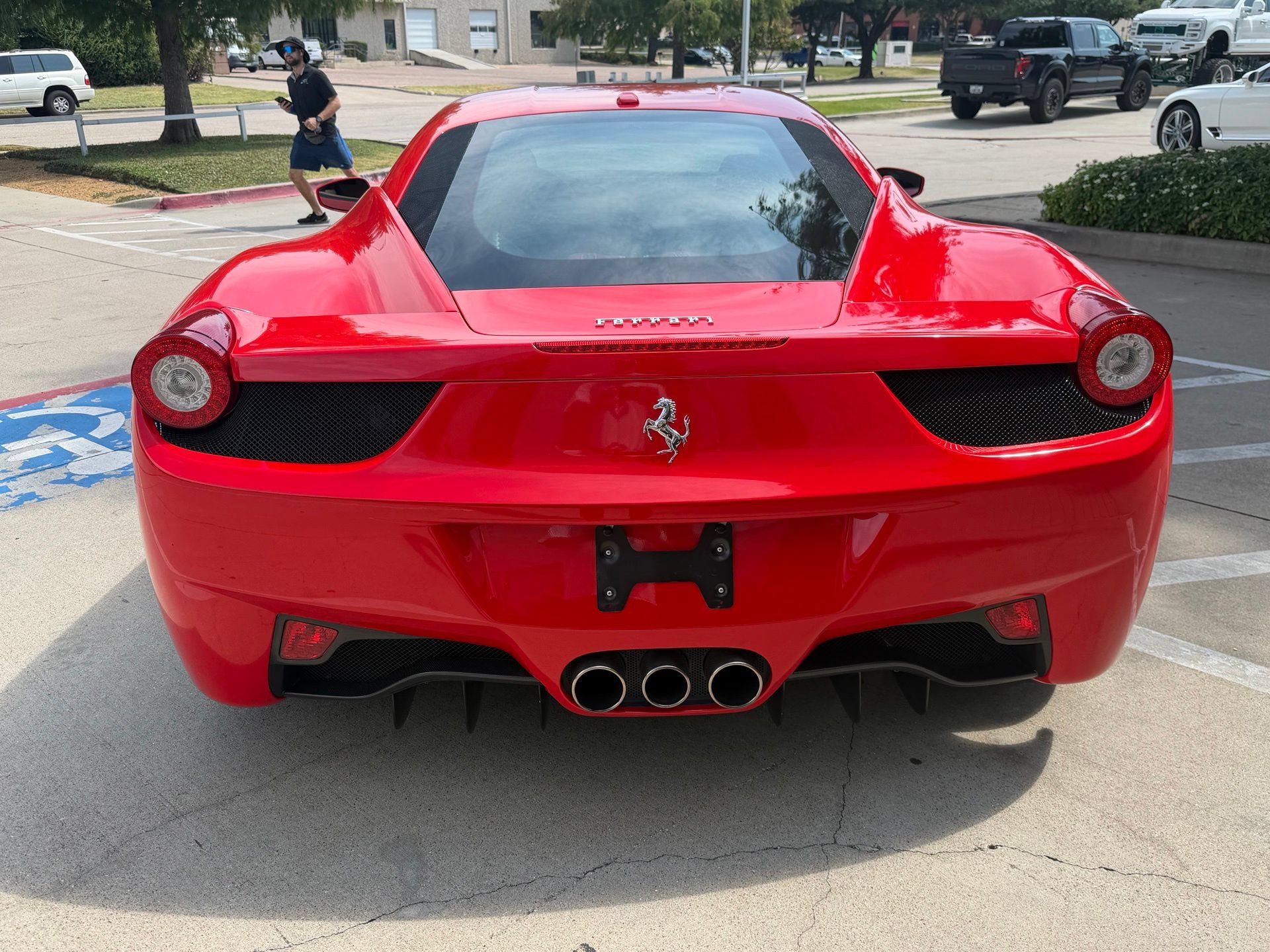 Used 2014 Ferrari 458 Italia Coupe RWD image 5