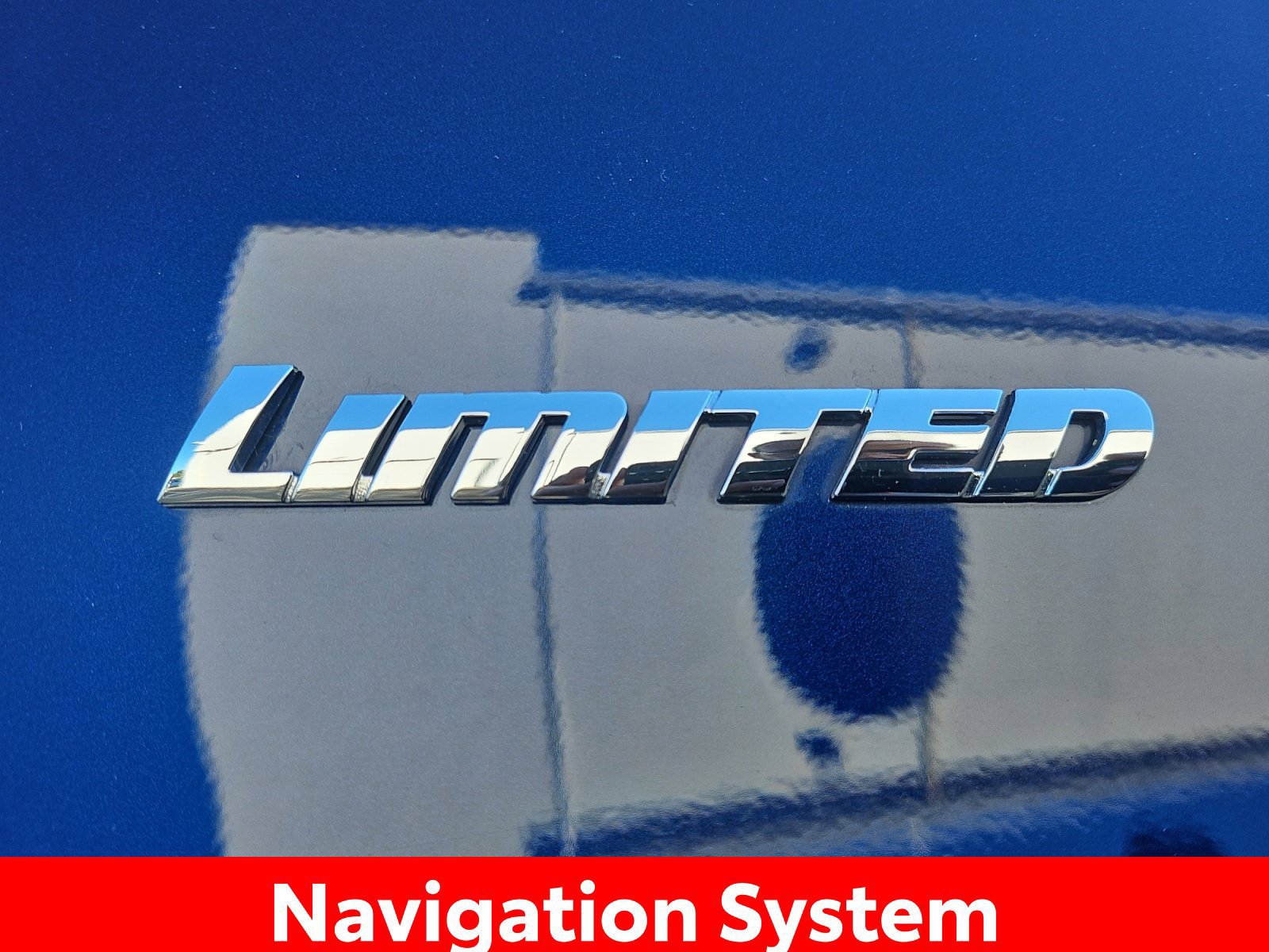 Used 2024 Toyota 4Runner Limited AWD/4WD image 13