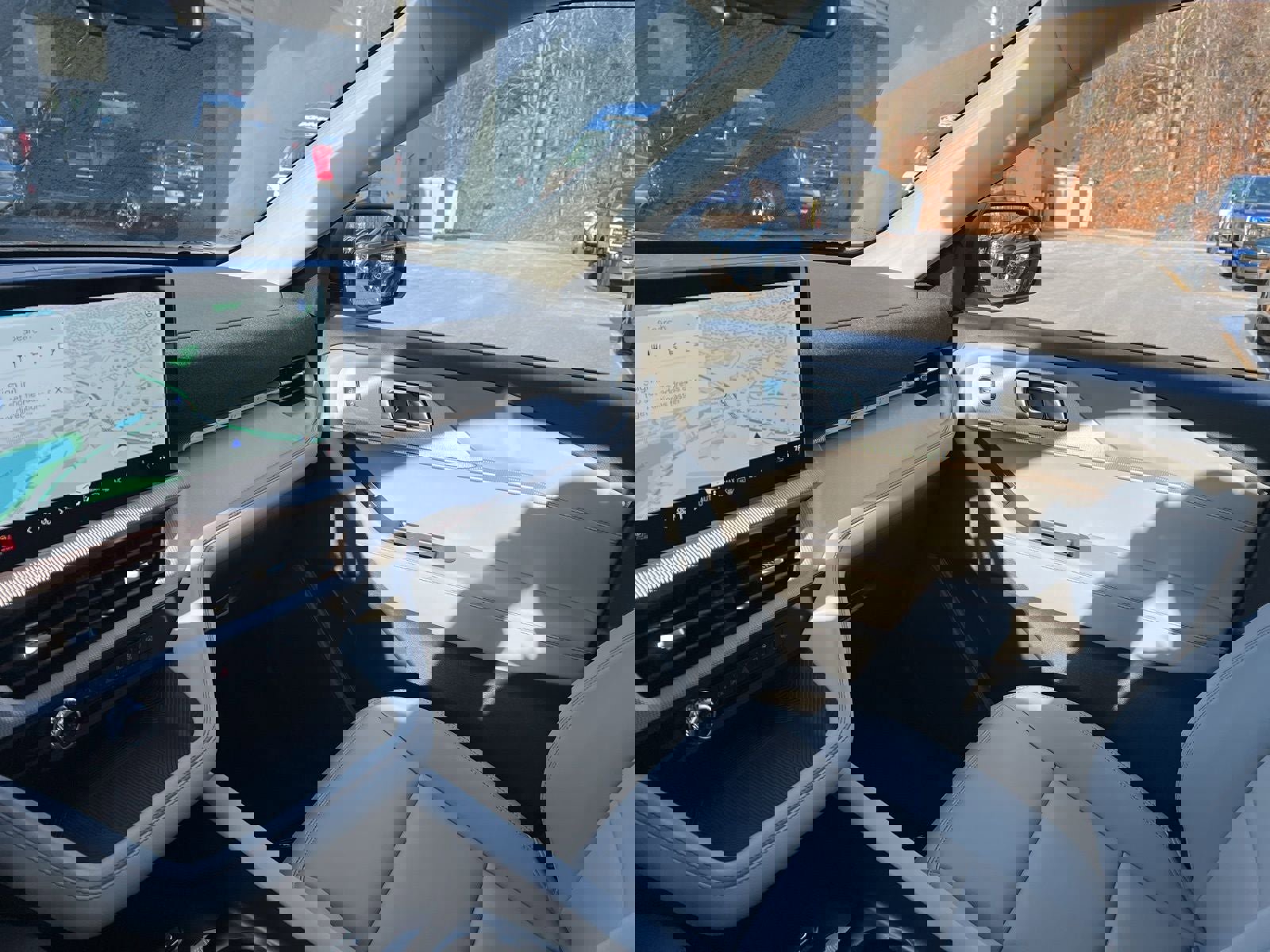 New 2025 Ford Explorer Active w/ Active Comfort Package image 28