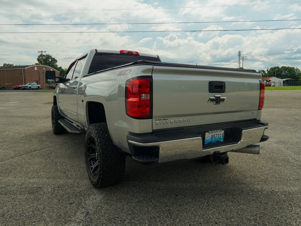 Used 2016 Chevrolet Silverado 2500 LT w/ LT Convenience Package AWD/4WD image 4