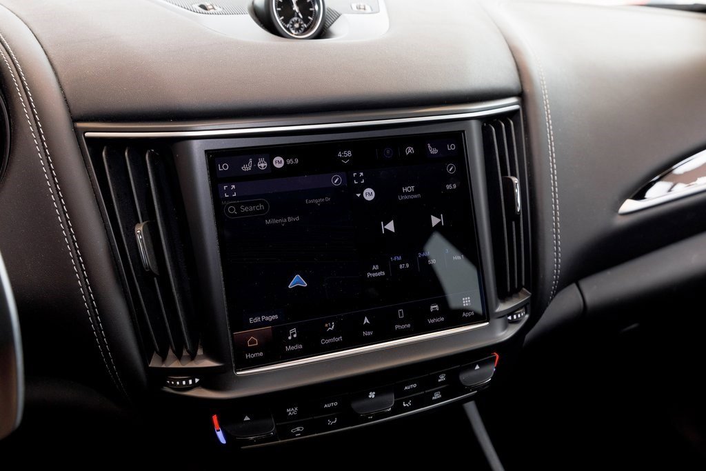 Used 2021 Maserati Levante S GranSport image 27