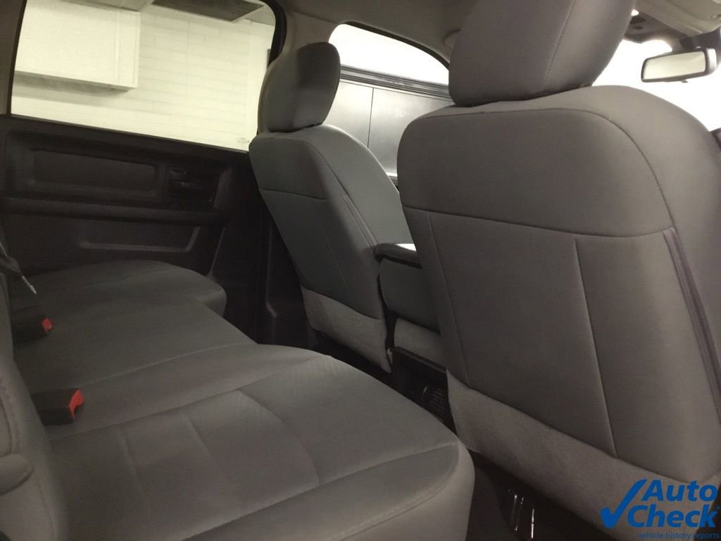 Used 2016 RAM 3500 Tradesman w/ Chrome Appearance Group image 34
