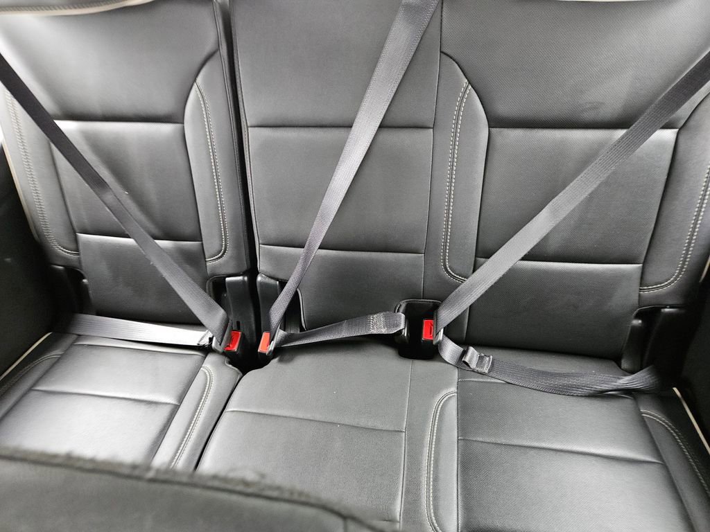 Used 2023 GMC Yukon SLT image 20