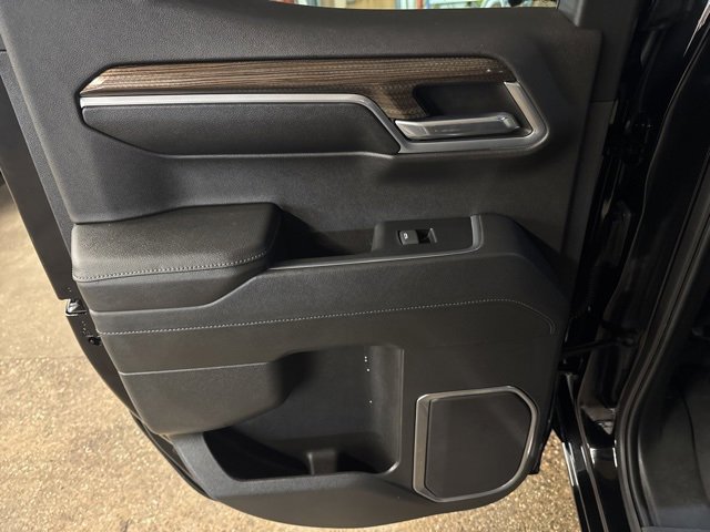 Used 2023 Chevrolet Silverado 1500 LT image 20