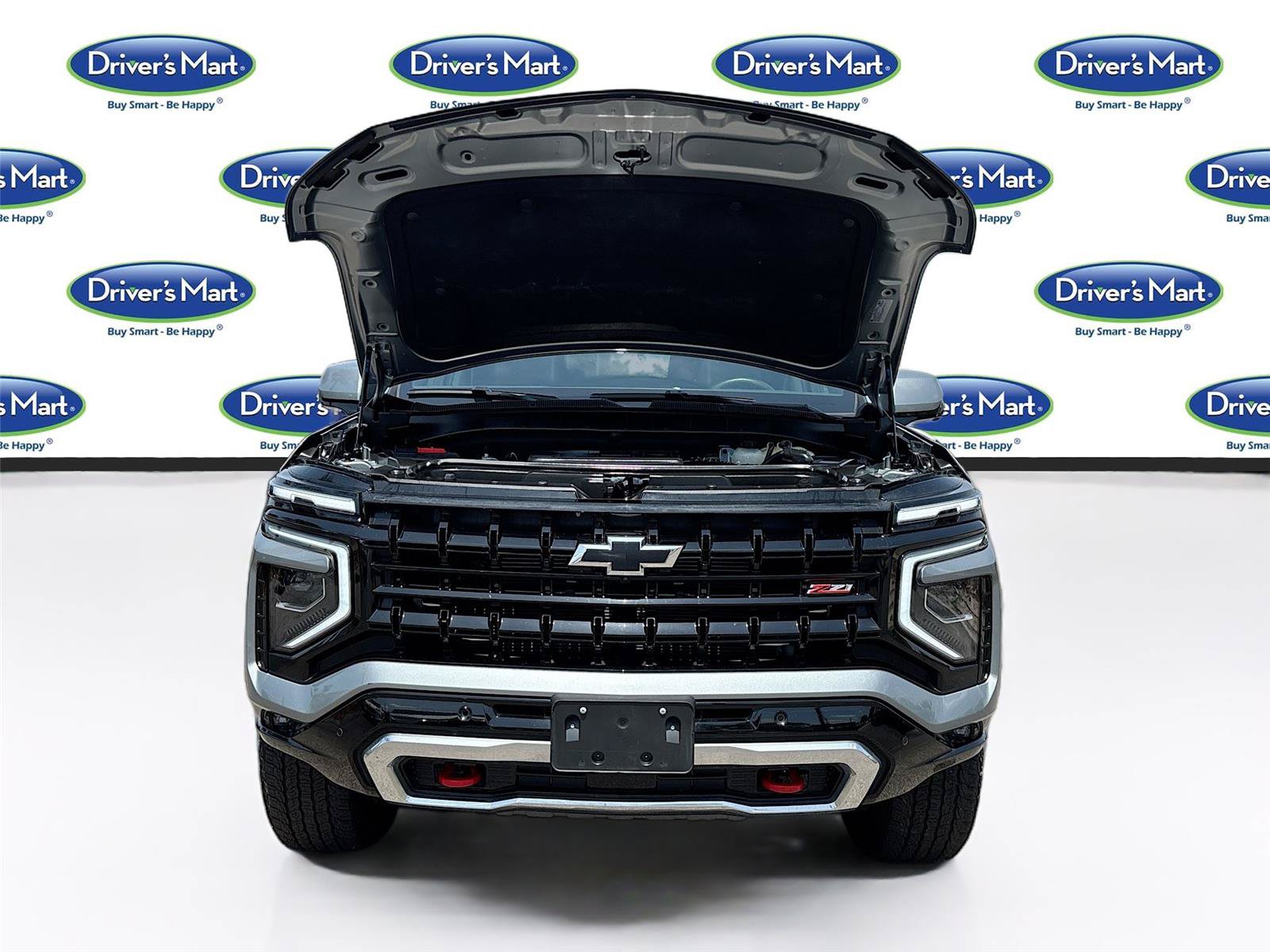Used 2025 Chevrolet Suburban Z71 AWD/4WD image 34