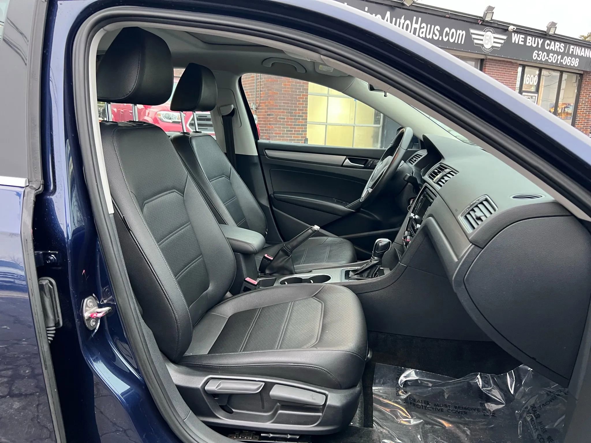 Used 2015 Volkswagen Passat TDI SE FWD image 18