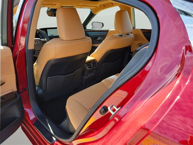 Used 2024 Lexus ES 350 w/ Premium Package image 4