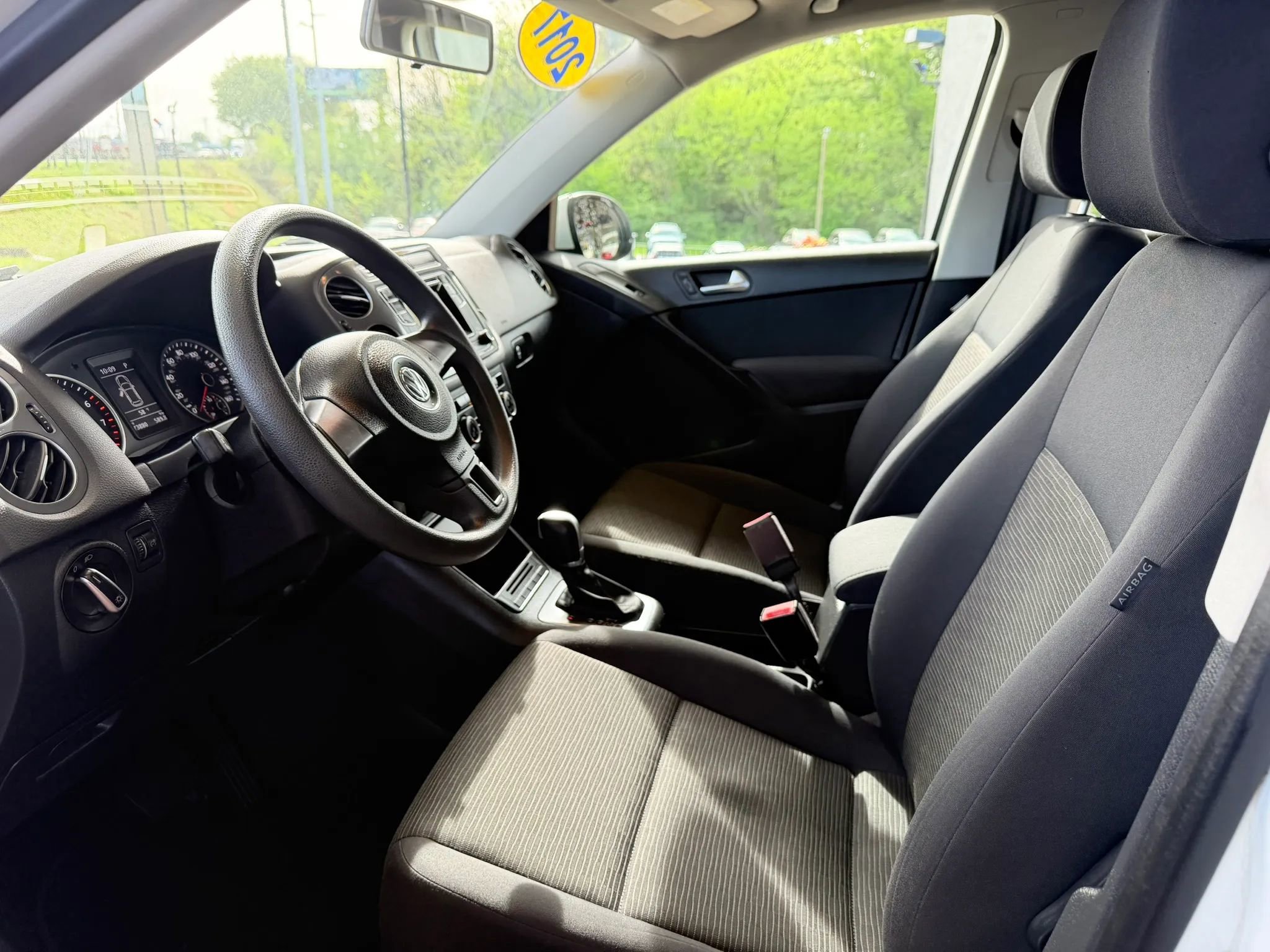 Used 2017 Volkswagen Tiguan Limited image 7